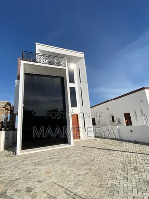 5bdrm House in East Legon Hills for sale