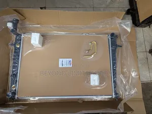 Kia Sportage 2011,2012,2013,2013,2015 Radiator/ Water Tank