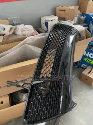 Toyota Camry 2015,2016,2017 Front Bumper Grille/ Down Grille/ Shell