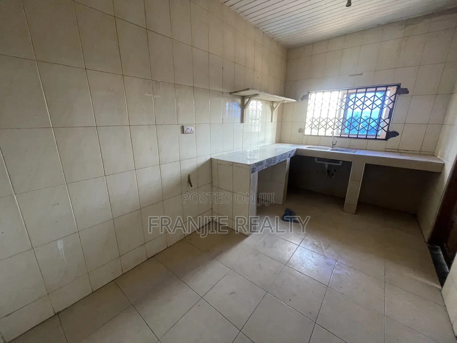 2bdrm Apartment in Franjie Realty, Weija for rent