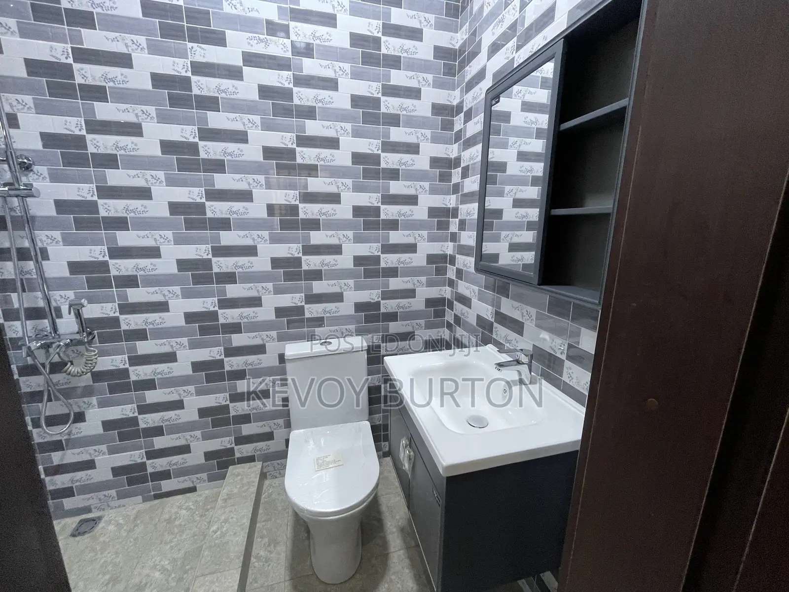 Furnished 4bdrm House in Borteymab, Tema Metropolitan for rent