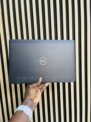 Laptop Dell Latitude 7420 32GB Intel Core I7 SSD 512GB