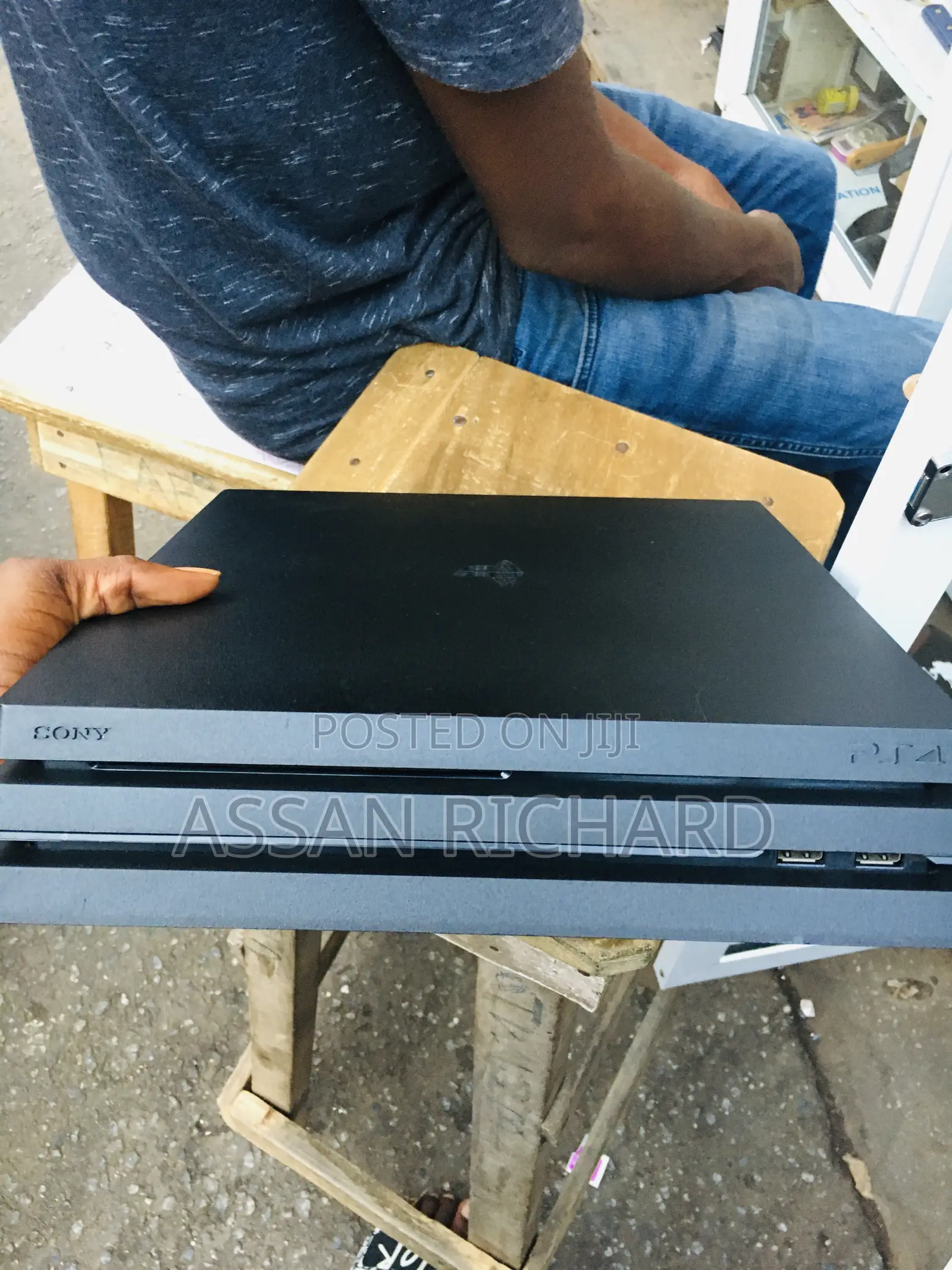 Playstation 4 Pro Loaded With Games Available on the Low Price
