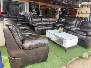 Quality Leather Sofas in Stock at Wholesale Deals