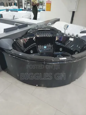 Black Jacuzzi Bathtub With Massager