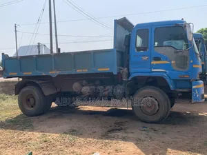 Strong Neat GMC Tipper Truck