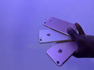 Apple iPhone 6s 64 GB Rose Gold