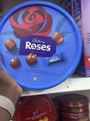 Cadbury Roses Assorted Chocolates Christmas Toffees