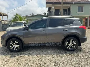 Toyota RAV4 2015 Green