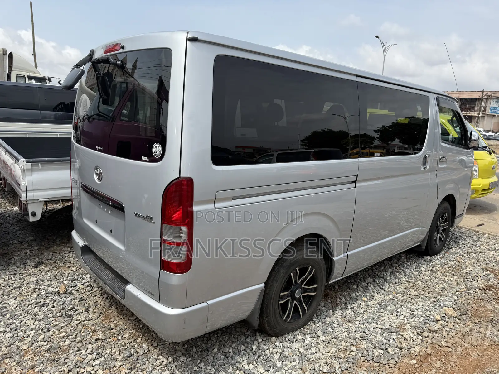 Toyota HiAce 2010 Grey