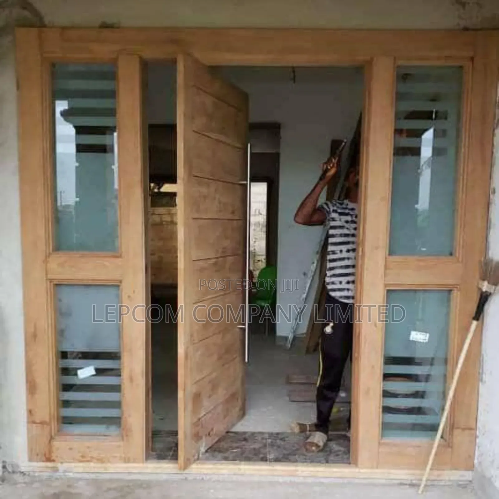 Complete Pivot Door (Wood)