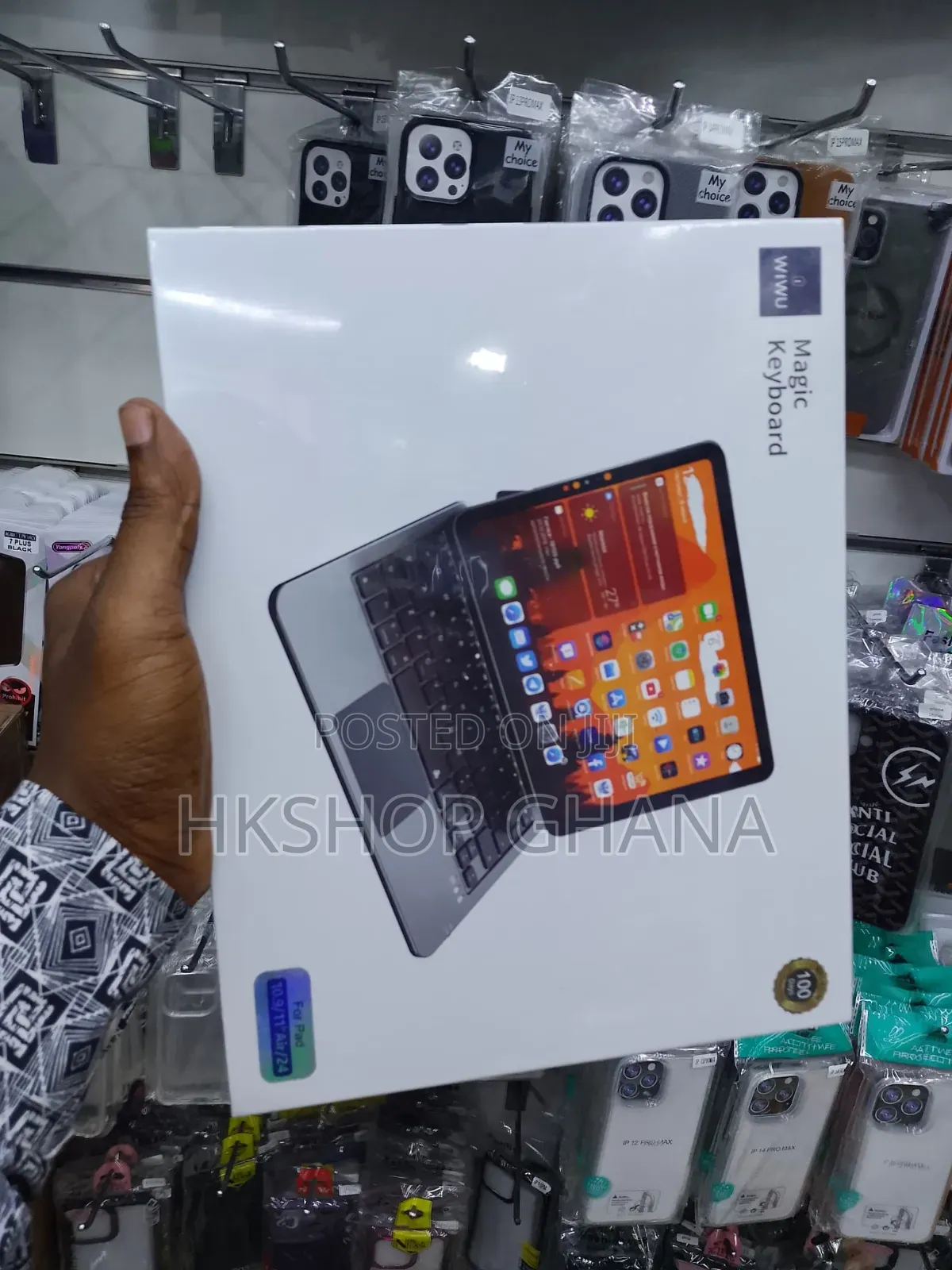 A16 11th Generation iPad Magic Keyboard 2025