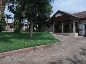 4bdrm Apartment in Ashomang Estate for rent
