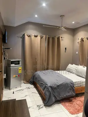 1bedroom en-Suite|Dstv|Internet|Air Con Room (Min 2 Days )