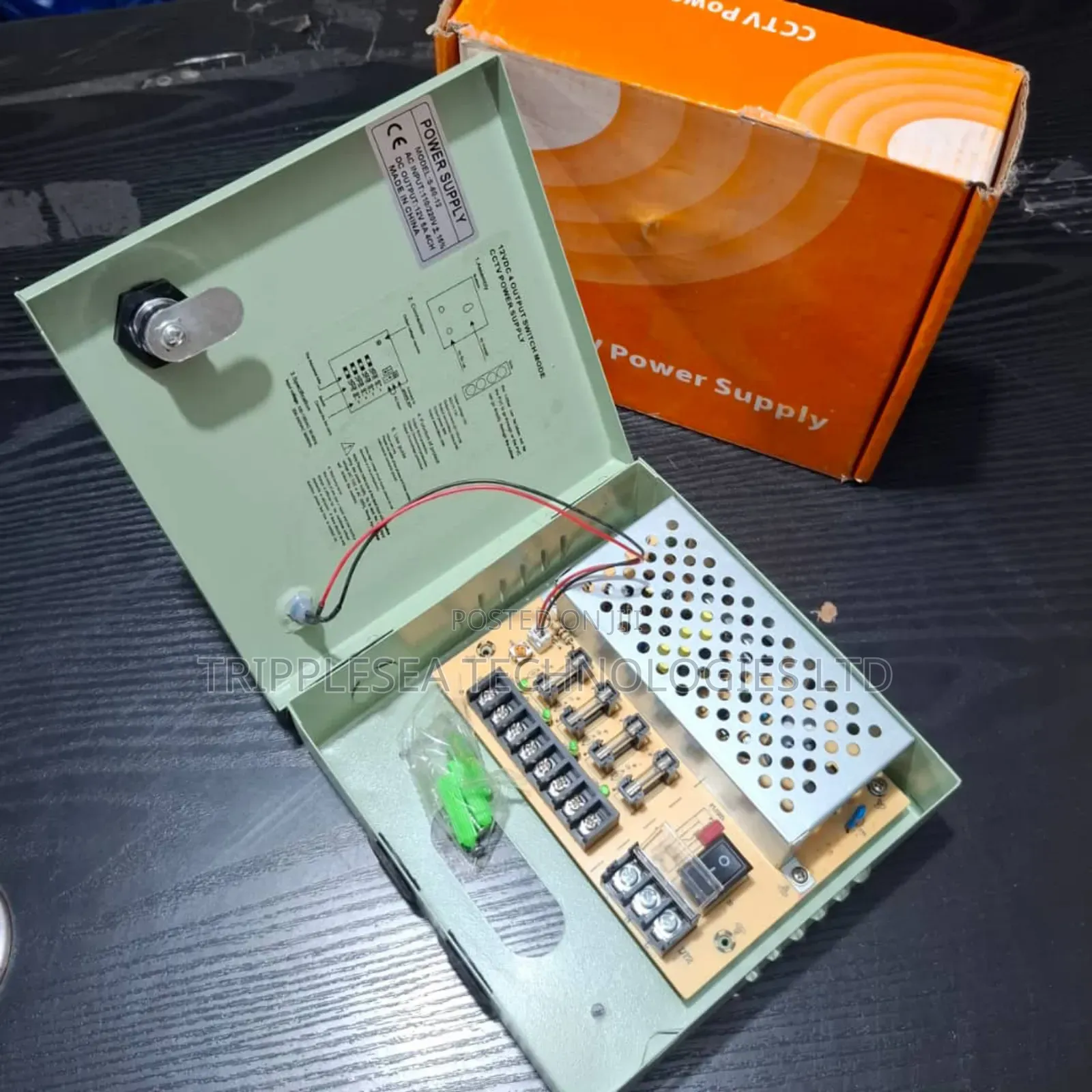 CCTV Power Supply 12v-5a + Case