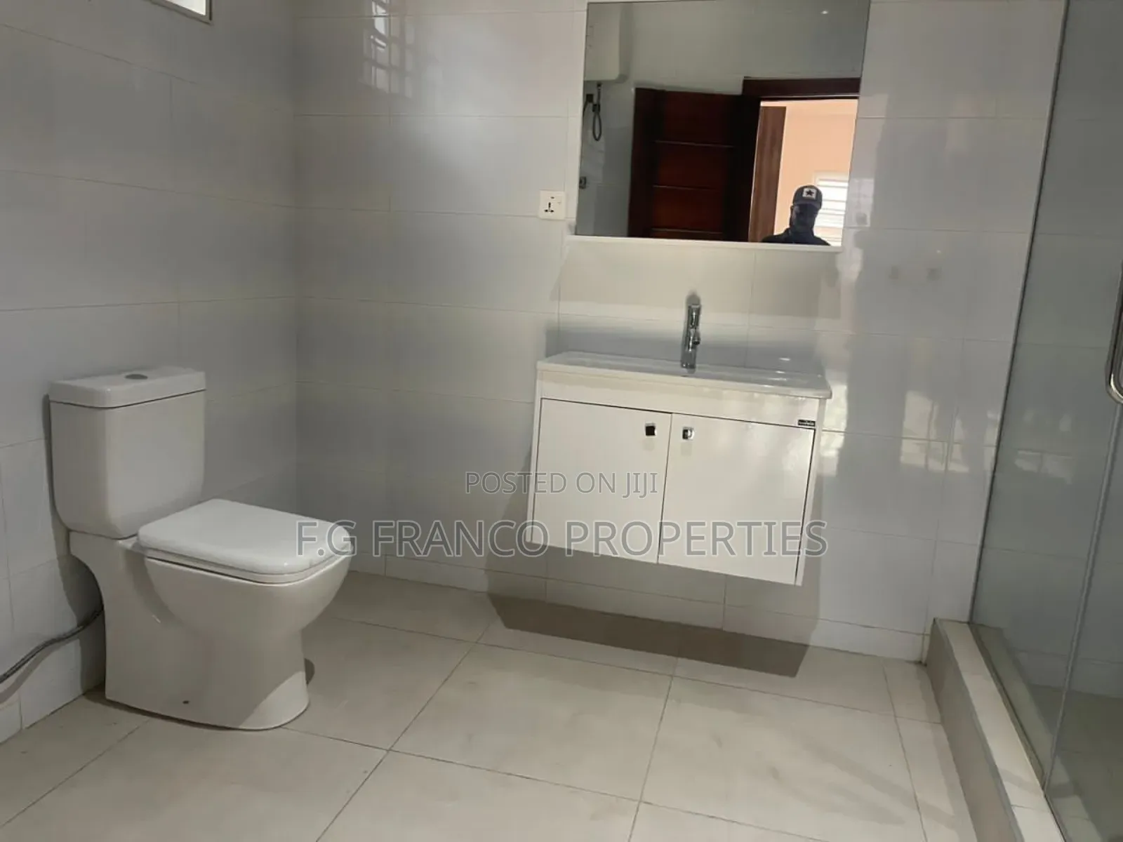 3bdrm House in Kg Franco Properties, Spintex for rent