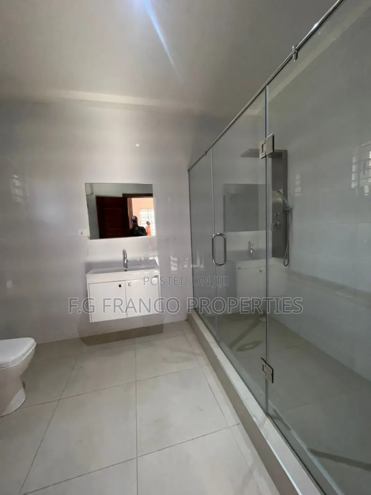 3bdrm House in Kg Franco Properties, Spintex for rent