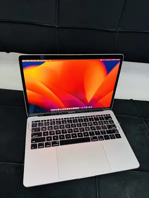 Laptop Apple MacBook Pro 2017 8GB Intel Core i5 SSD 256GB