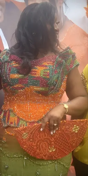 Express Kente Beading at Affordable Price