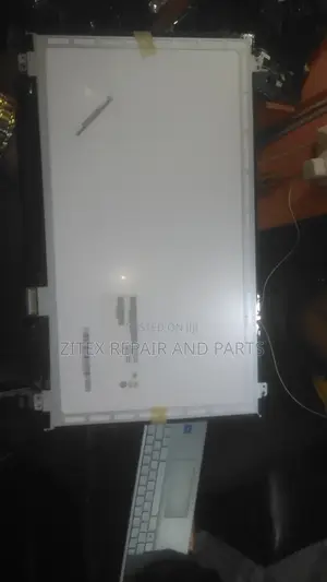 Laptop Screen Fixing