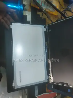 Laptop Screen Fixing