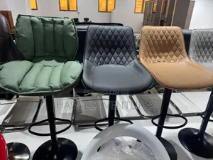 Quality Bar Adjustable Stool