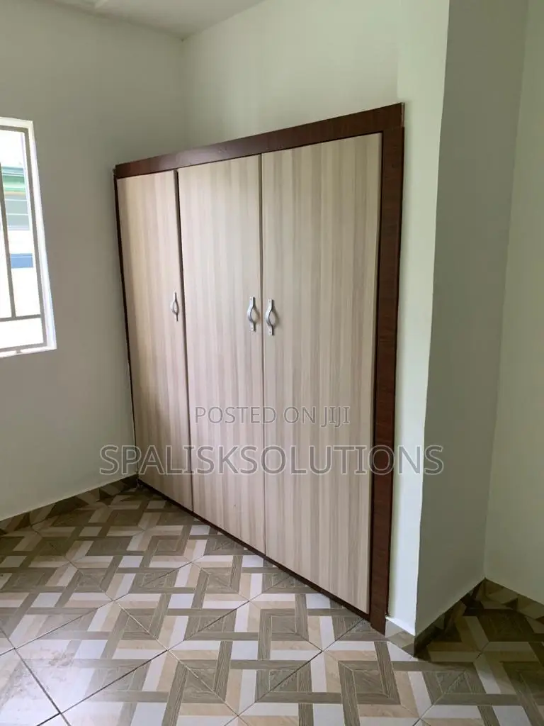 4bdrm House in Pokuase for sale