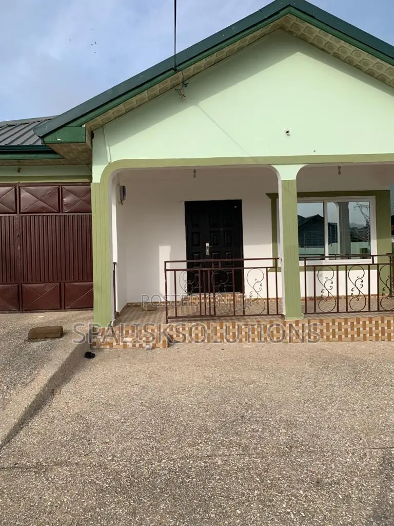 4bdrm House in Pokuase for sale