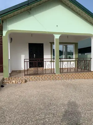 4bdrm House in Pokuase for sale