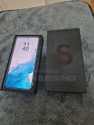 New Samsung Galaxy S22 5G 256 GB