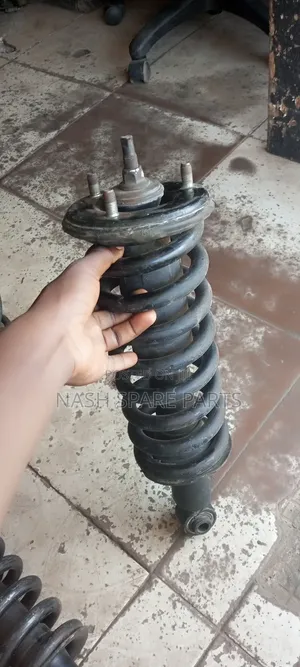 Nissan Navara Shocks Absorber