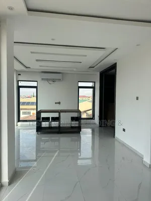5bdrm House in East Legon for sale