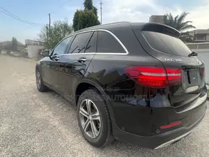 Mercedes-Benz GLC-Class 2016 Black
