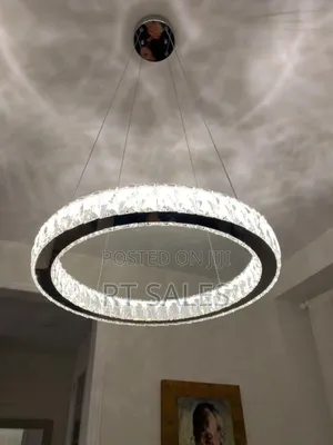 Luxurious Dropping Crystals Chandelier/Pendant Light