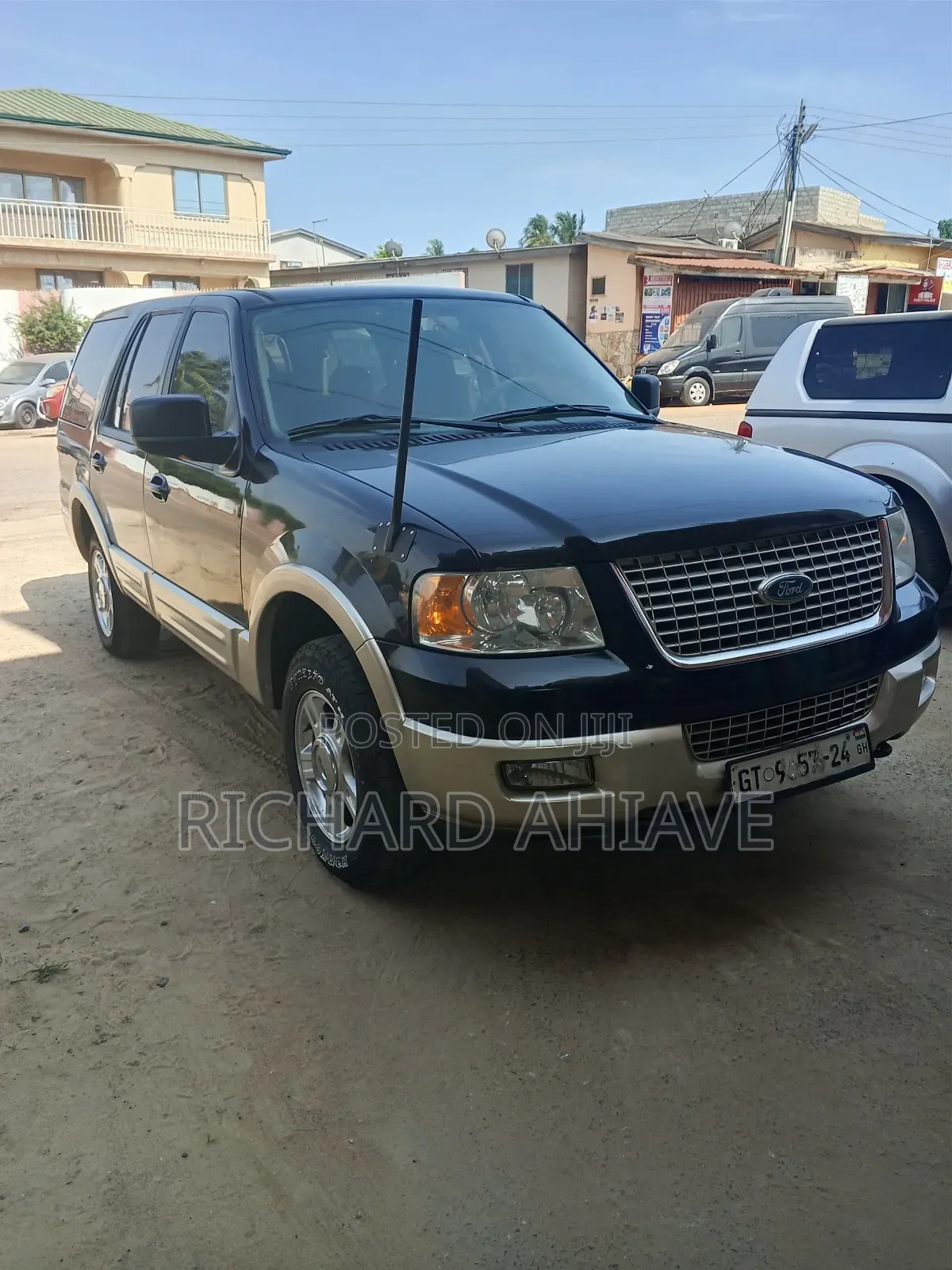 Ford Expedition XL 2012 Black