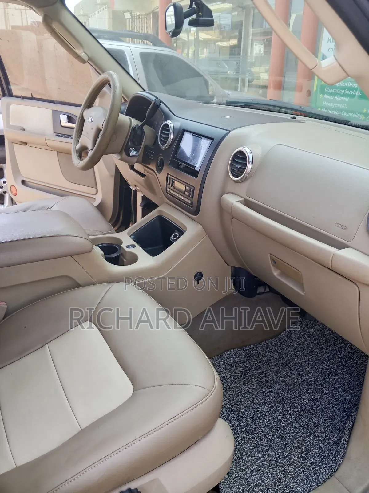 Ford Expedition XL 2012 Black