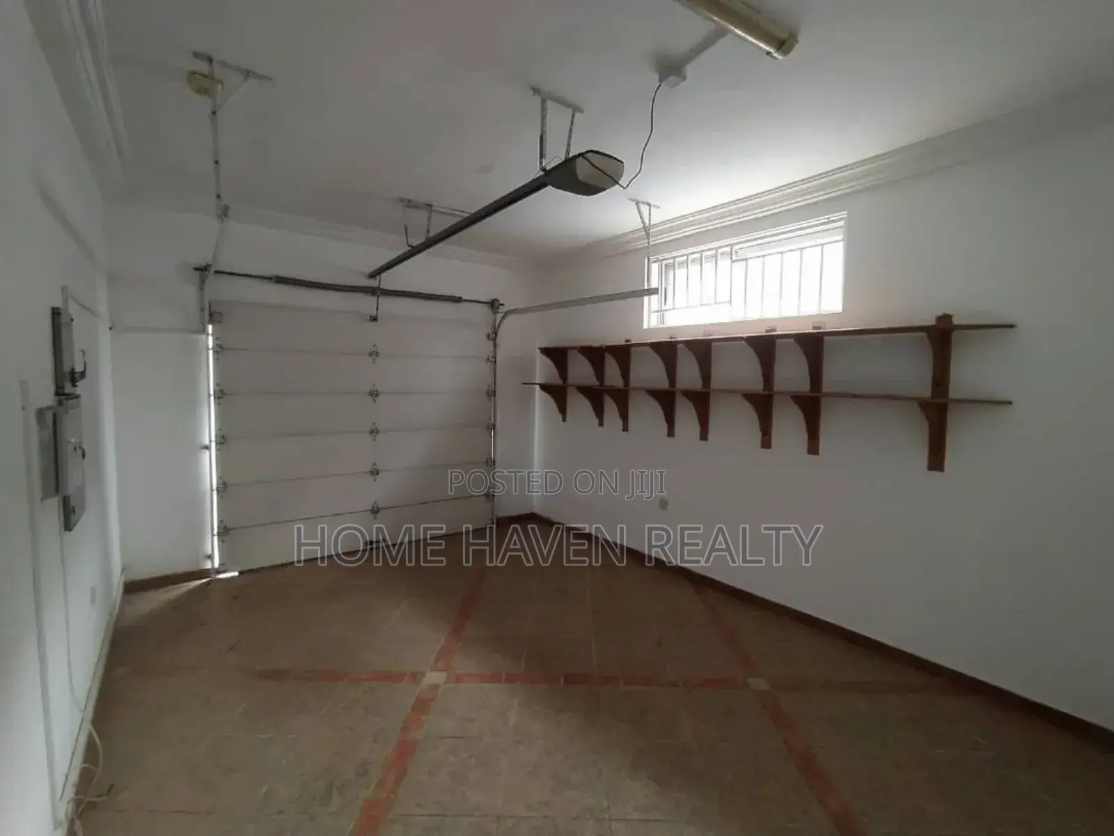 4bdrm House in Abelemkpe for rent