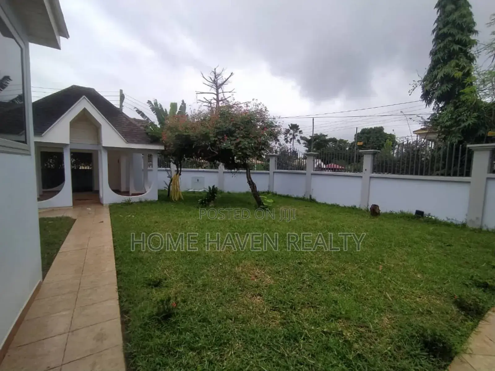 4bdrm House in Abelemkpe for rent