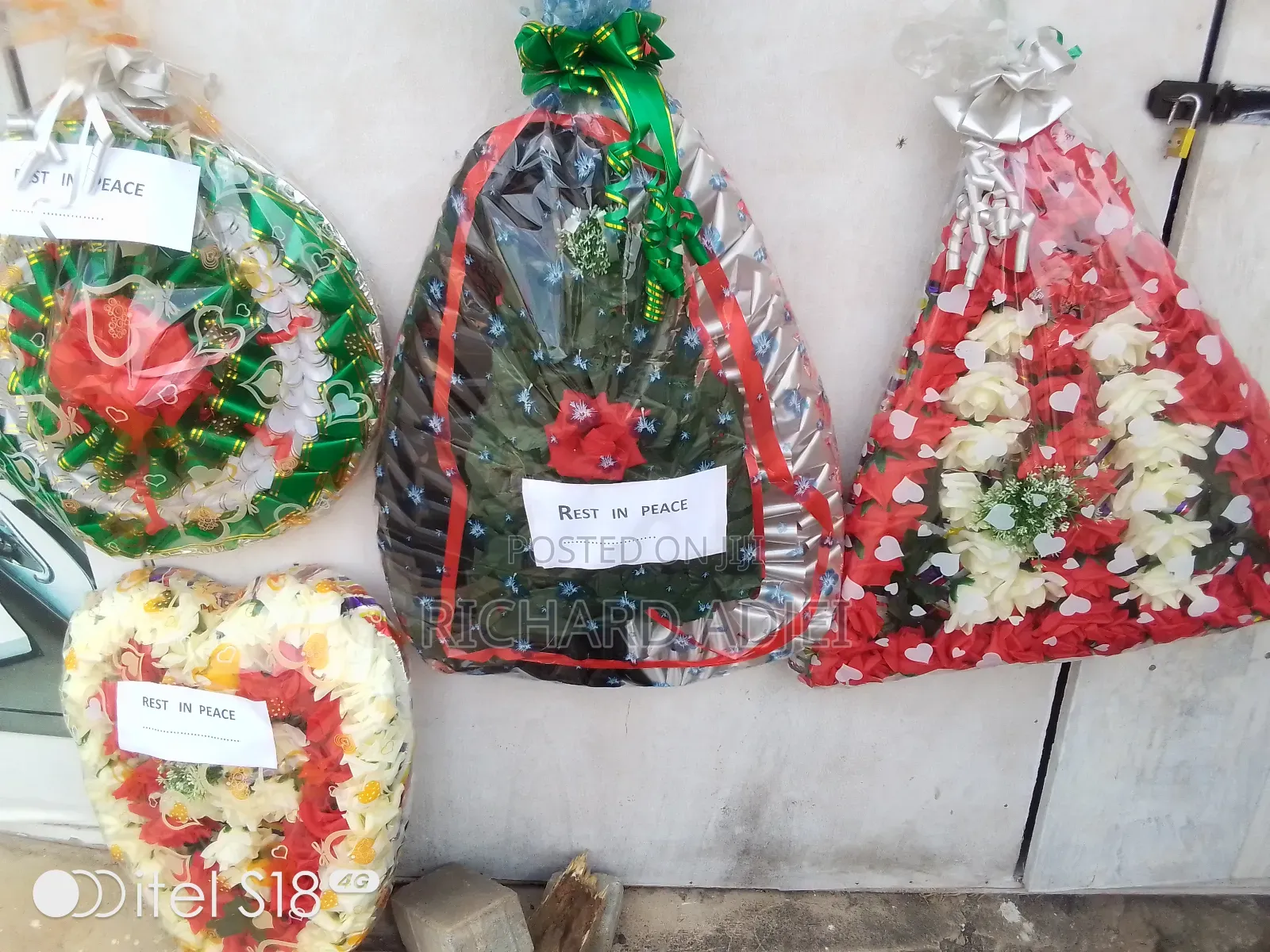Funual Docuration Wreath