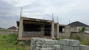 5bdrm House in Castle Gate Estate, Community 25 for sale