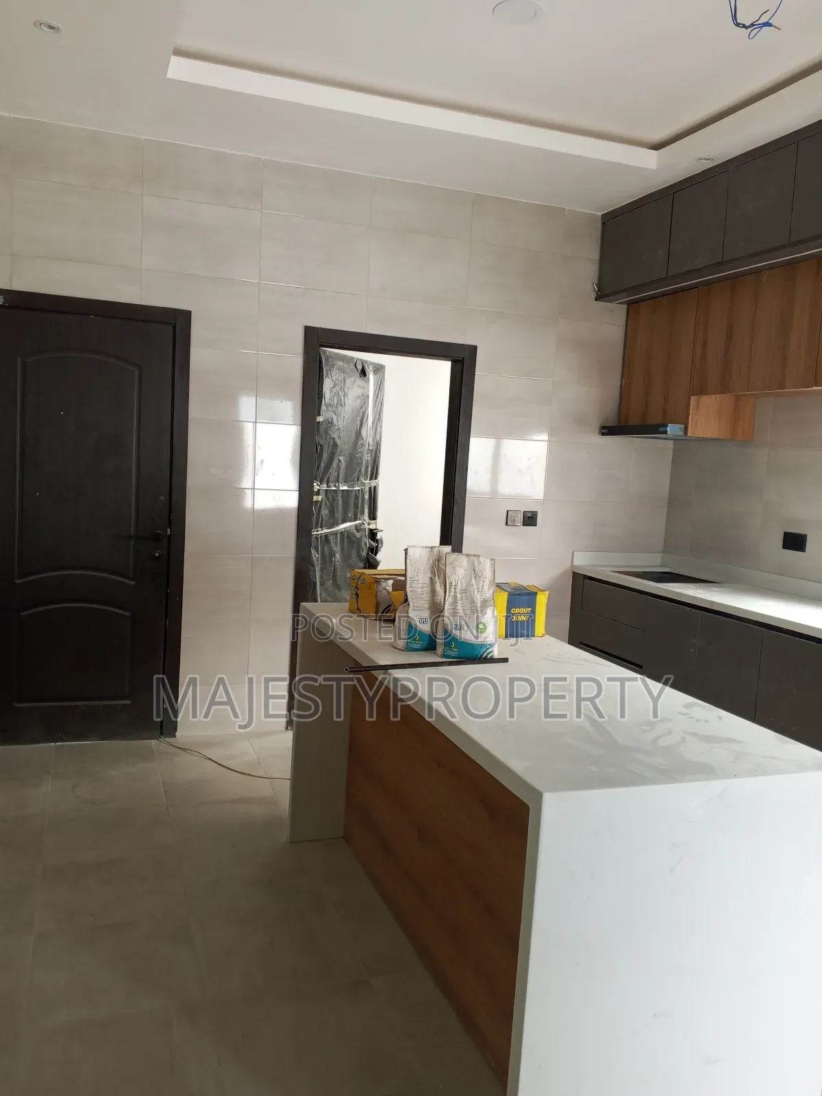 3bdrm House in Spintex for sale