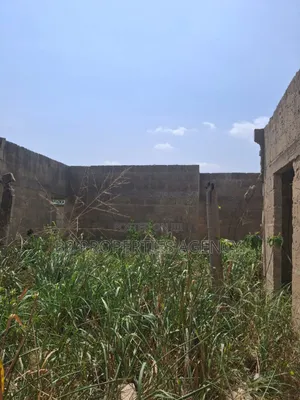 3bdrm House in B2 Properties Agency, Kumasi Metropolitan for Sale