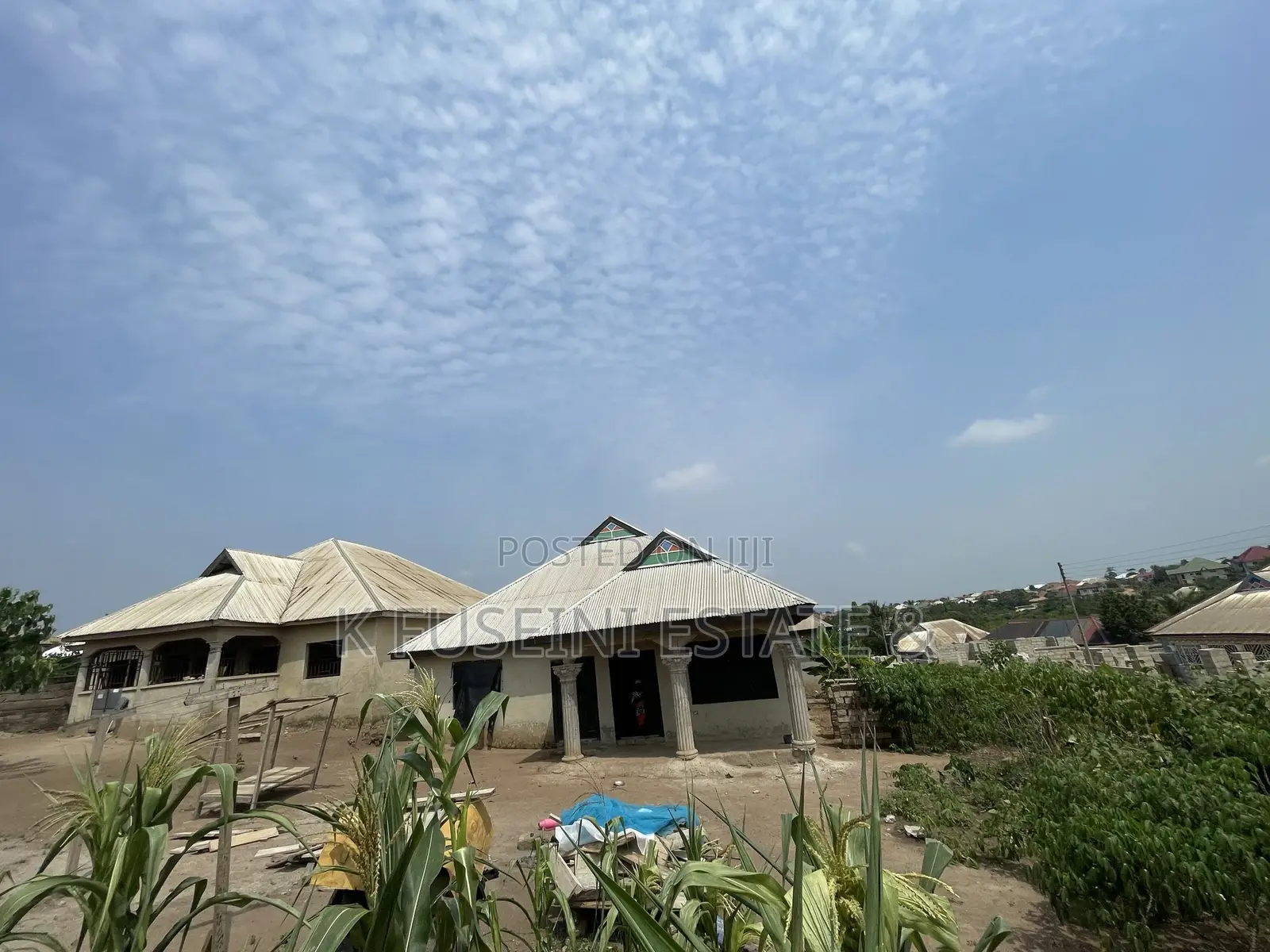 3bdrm House in K Fuseini Estate, Kwabre for sale