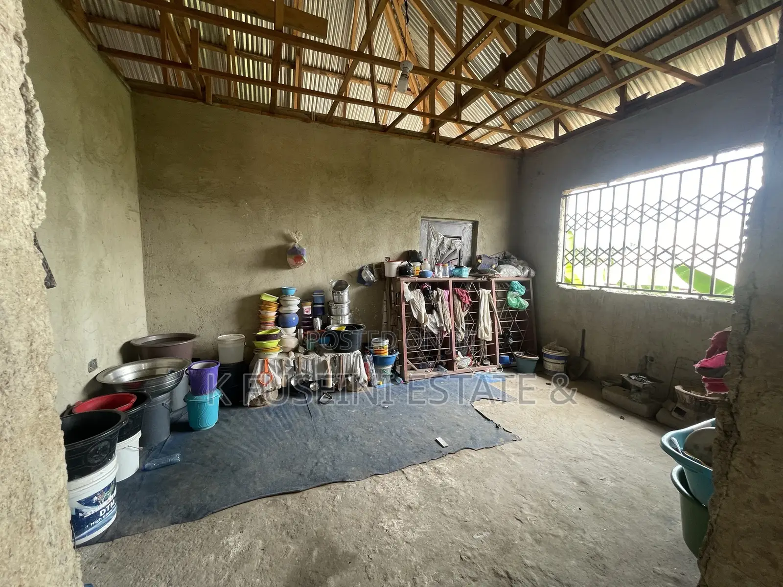 3bdrm House in K Fuseini Estate, Kwabre for sale