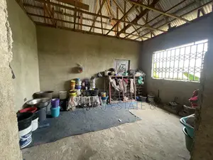 3bdrm House in K Fuseini Estate, Kwabre for sale