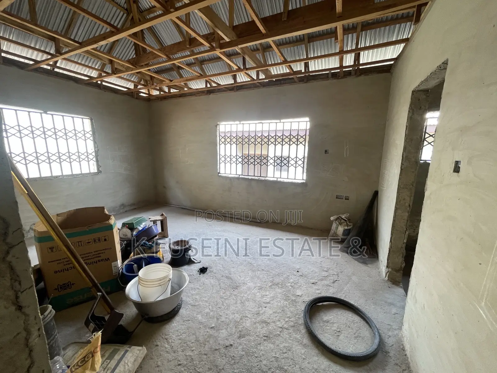 3bdrm House in K Fuseini Estate, Kwabre for sale