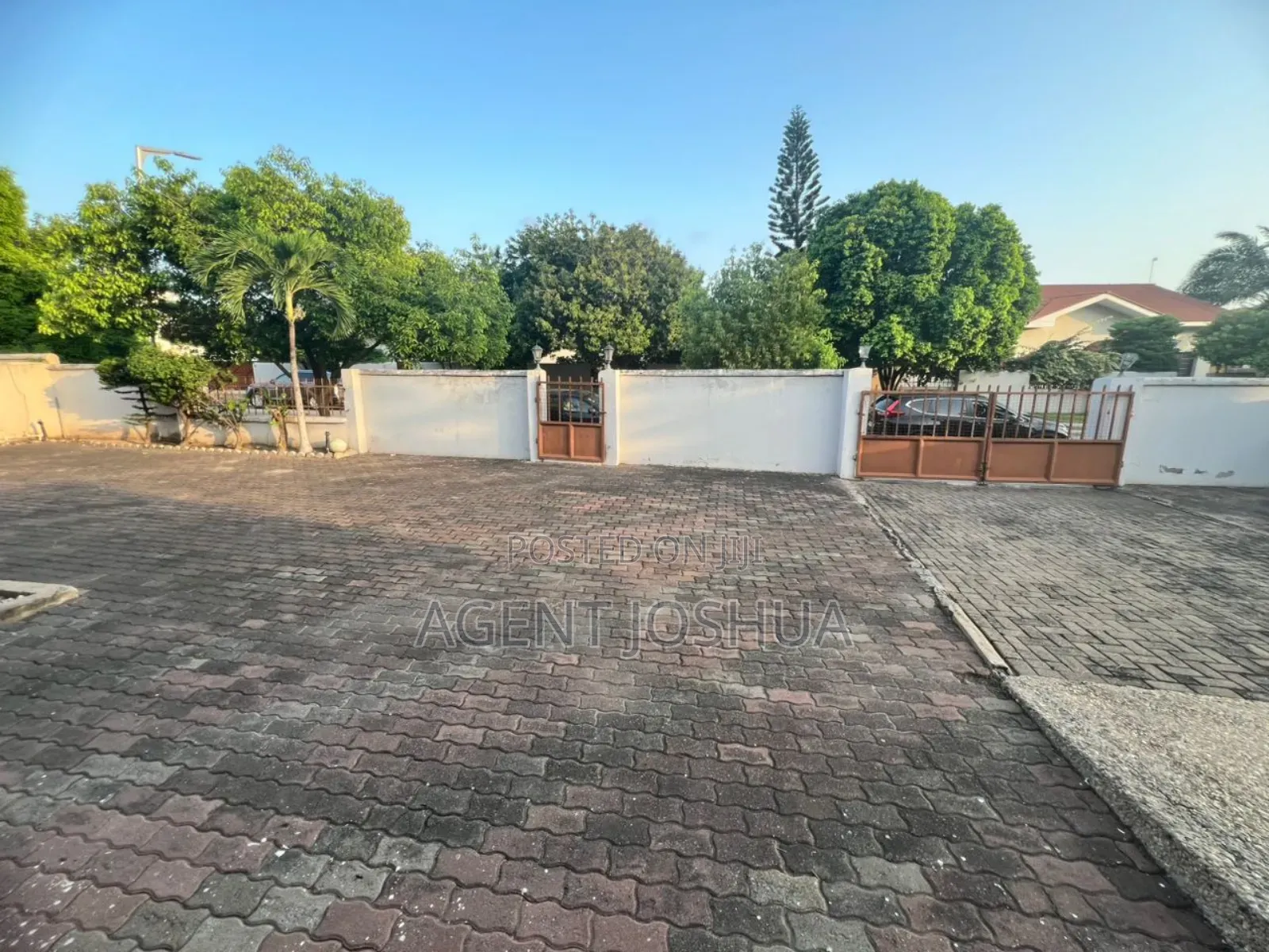 4bdrm House in Regimanuel Estate, Spintex for rent