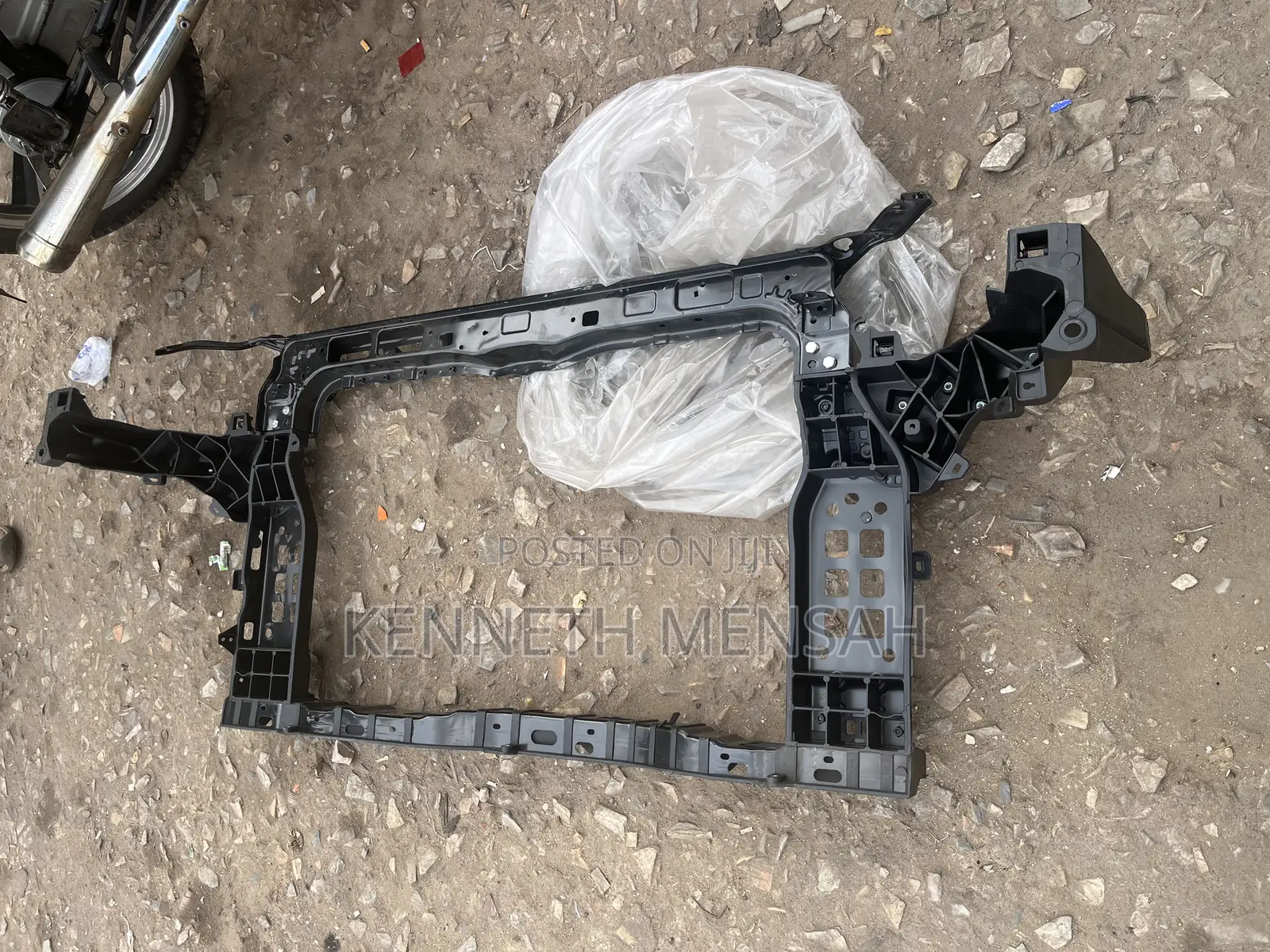 Hundai Santa Fe 2015-2019 Radiator Support