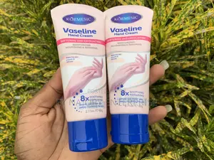 Vaseline Hand Cream 60g -Deep Moisture for Soft Smooth Hands