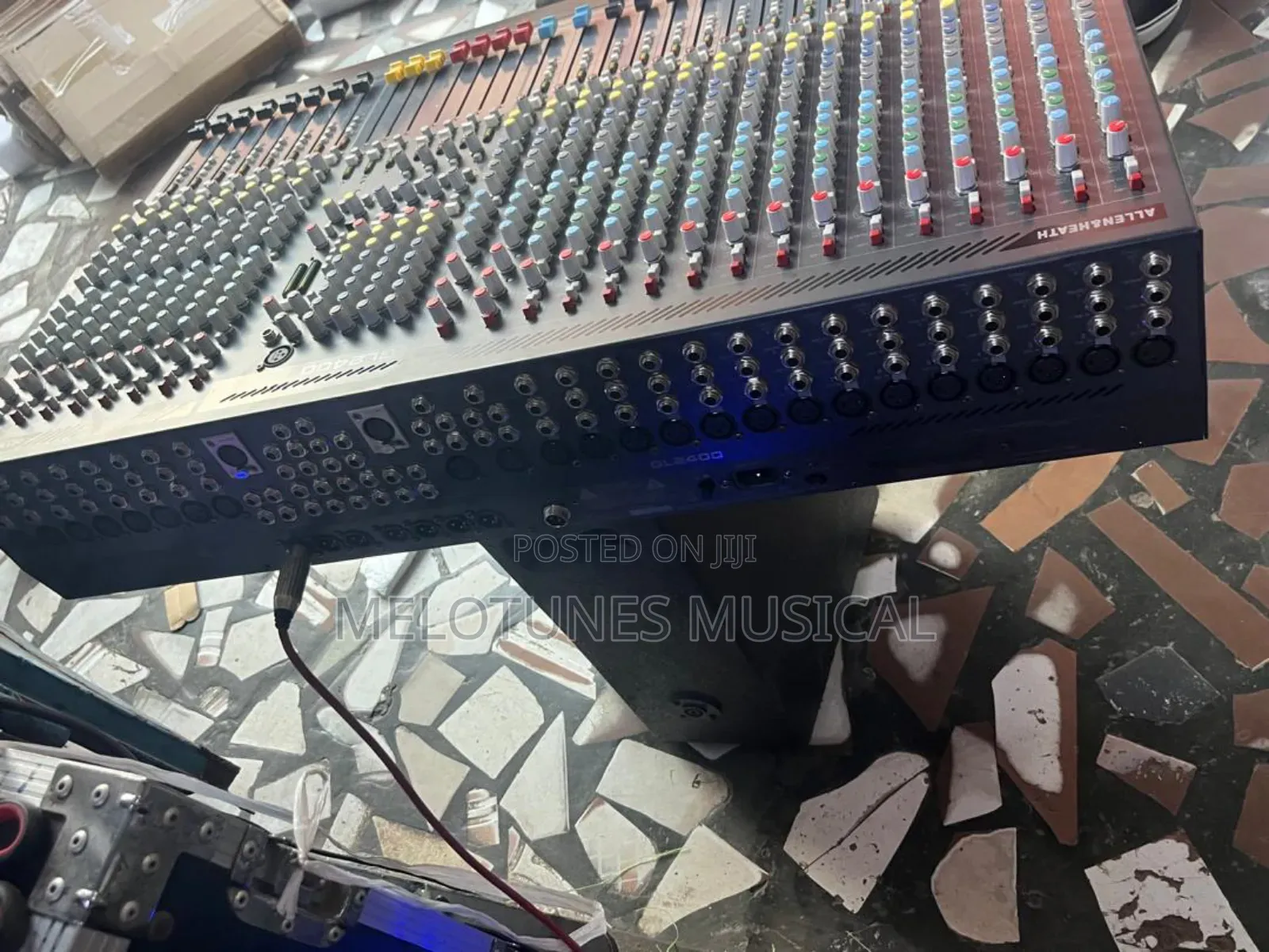  Heath Gl2400 24channel Analog Audio Mixer.